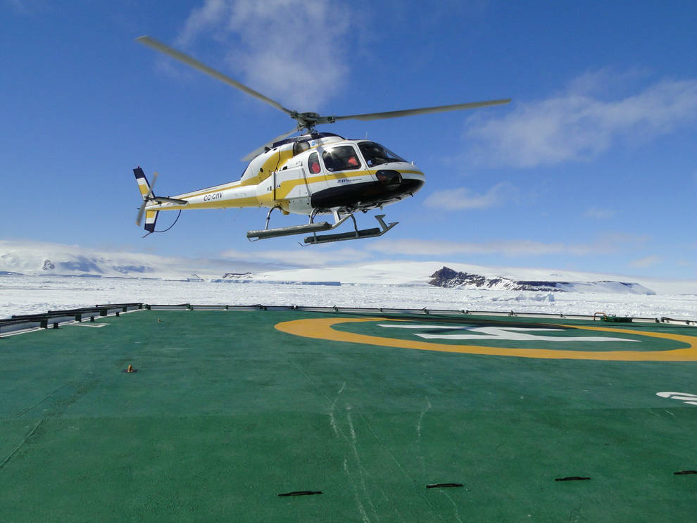 helicoptere antarctique