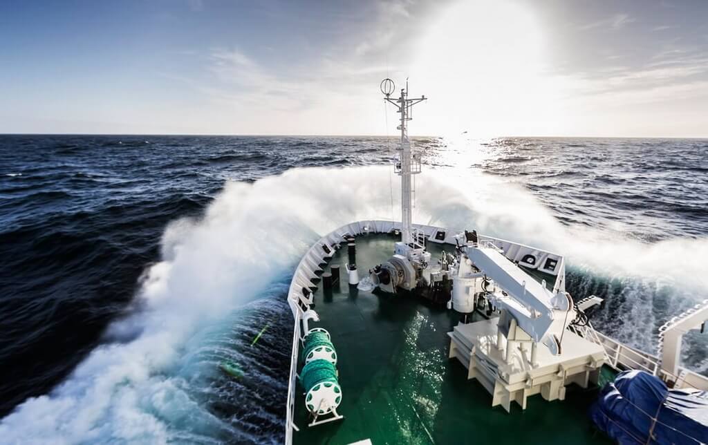 l'entrave du bateau dans le passage drake
