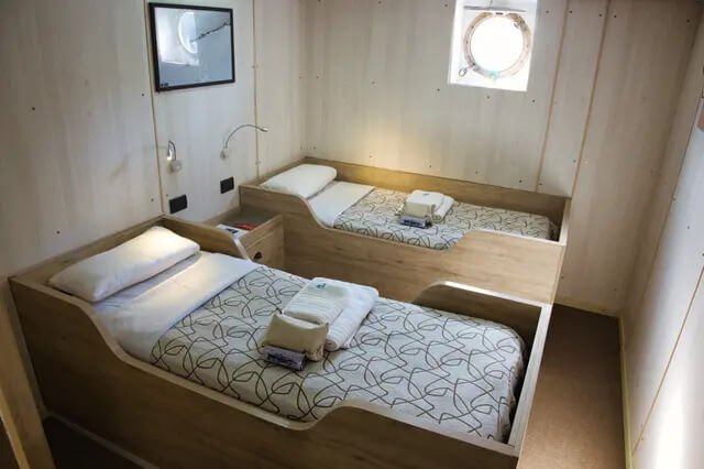 ushuaia standard twin plus 1