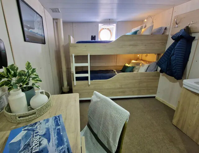 ushuaia standard twin